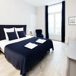 Apartment Chic Opera